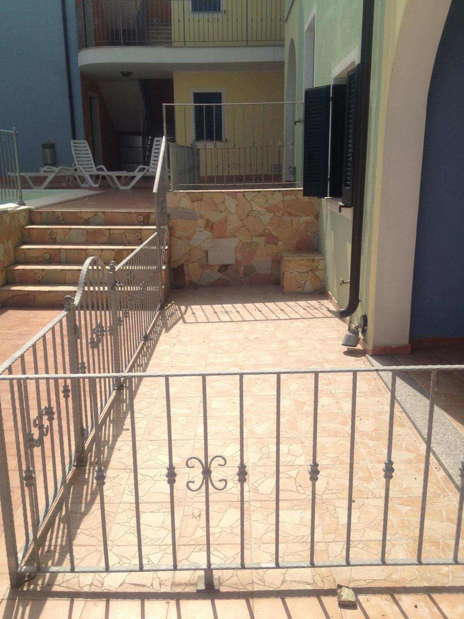 Appartamento Con Piscina Валедория Екстериор снимка