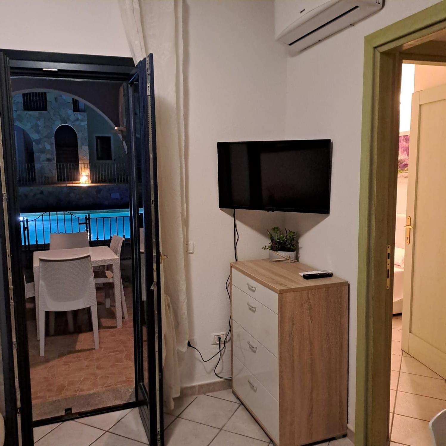 Appartamento Con Piscina Валедория Екстериор снимка